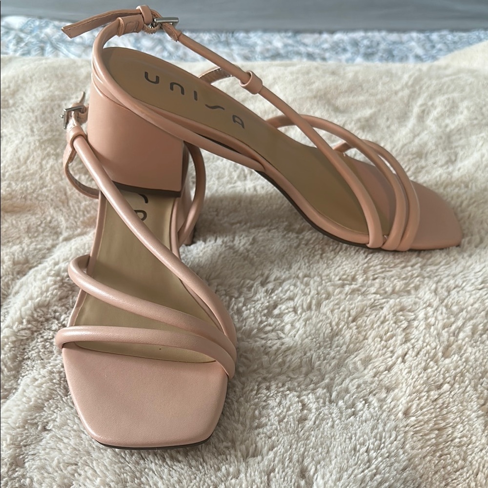 Pale pink Unisa strappy sandal 8 - Picture 5 of 8